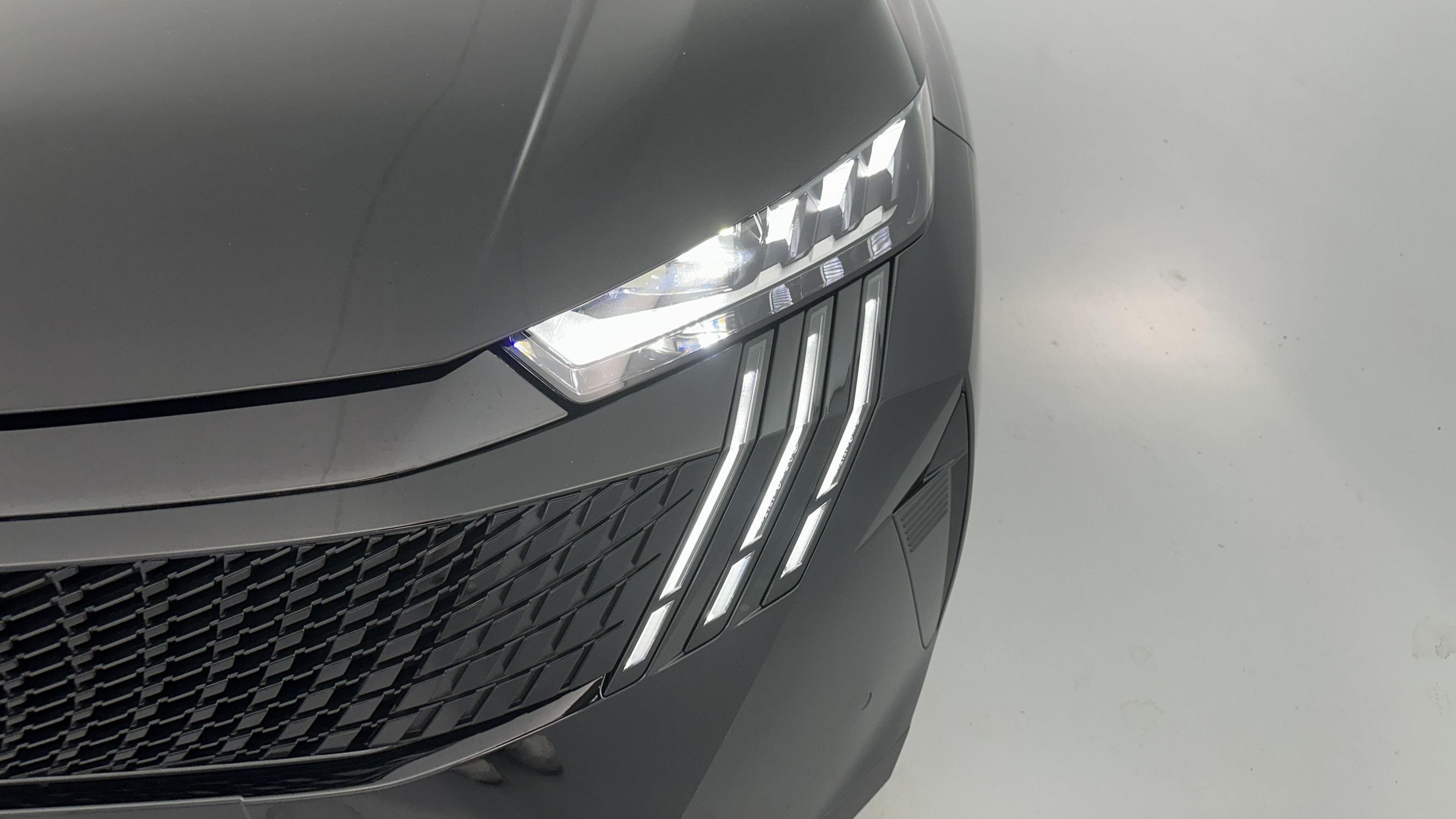 Vente en ligne Peugeot 5008 5008 III 1.2 Hybrid 145ch GT e-DCS6 au prix de 33 910 €