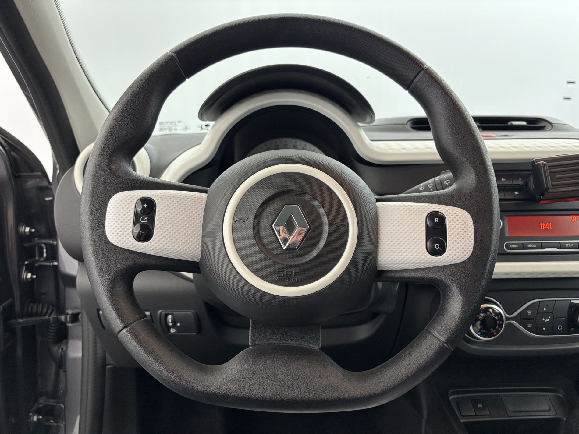 Vente en ligne Renault Twingo 3 E-Tech Electric Authentic Achat Intégral au prix de 10 990 €
