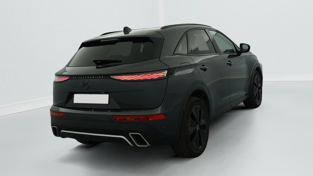 Vente en ligne Ds DS7 Crossback Hybride Rechargeable E-Tense 300 EAT8 4x4 Performance Line + au prix de 37 780 €