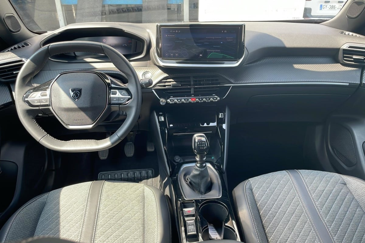 Vente en ligne Peugeot 2008 100 S S BVM6 Allure au prix de 19 120 €