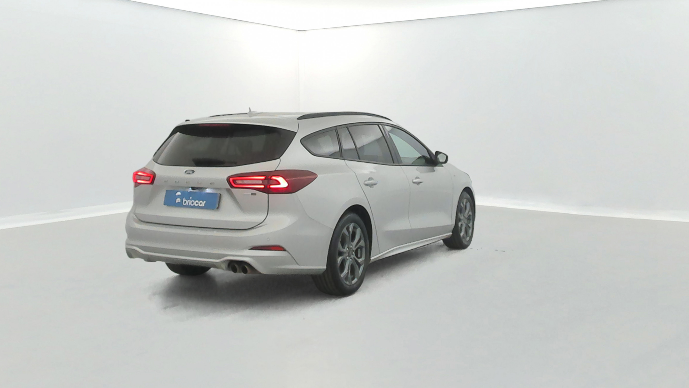 Vente en ligne Ford Focus SW 1.0 EcoBoost 125ch ST-Line au prix de 16 990 €