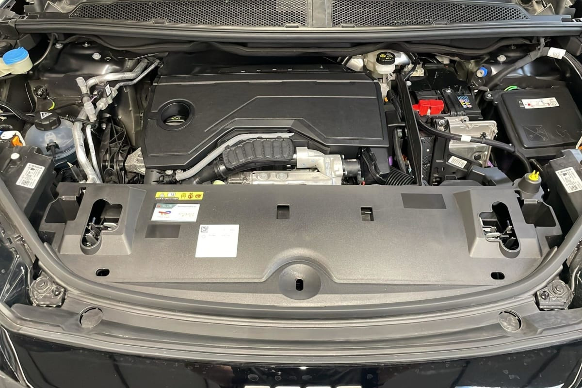 Vente en ligne Peugeot 3008 Hybrid 145 e-DCS6 Allure au prix de 28 510 €