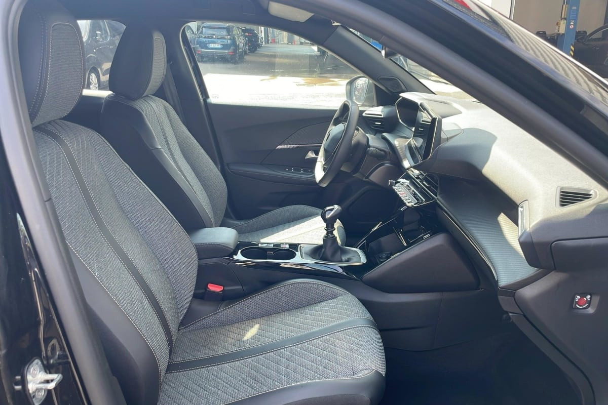 Vente en ligne Peugeot 2008 100 S S BVM6 Allure au prix de 19 120 €