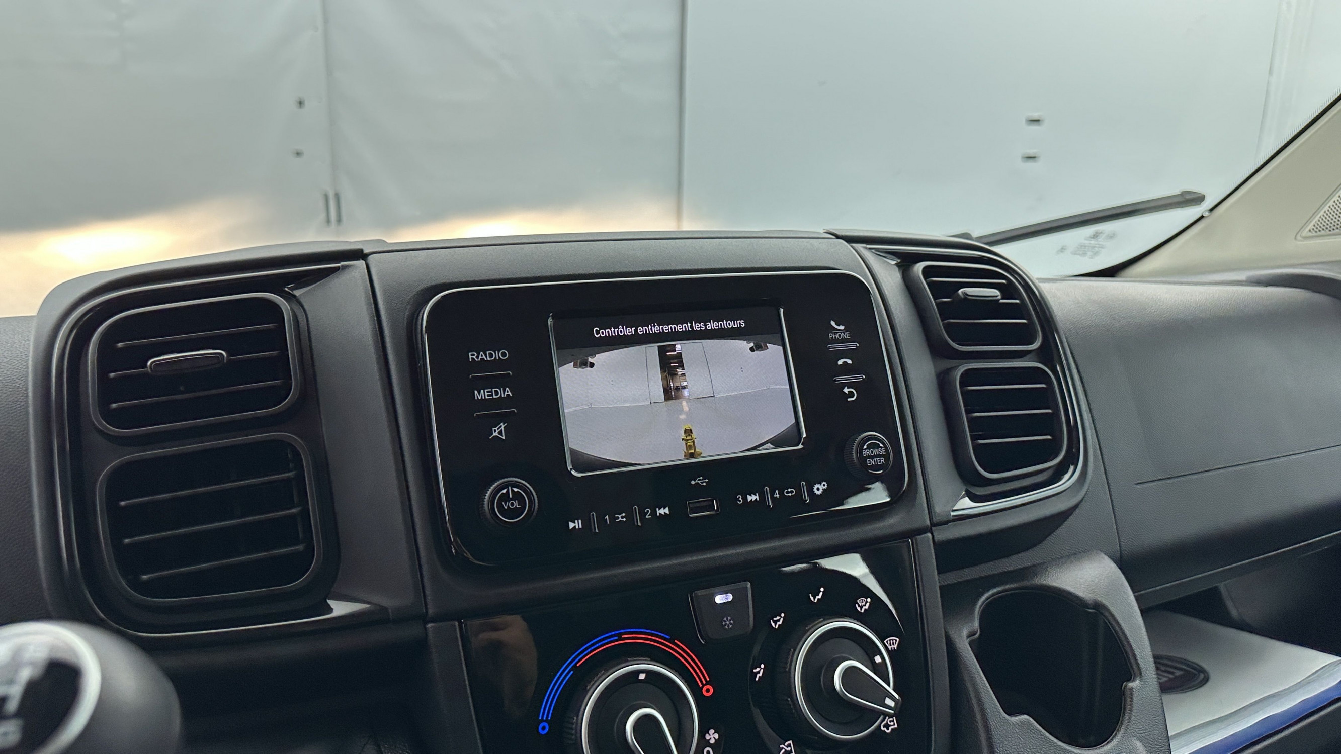 Vente en ligne Fiat Ducato Fourgon DUCATO CA L4 3.5t Maxi 2.2 180ch Heavy Duty Benne Aluminium + Coffre JPM au prix de 43 160 €