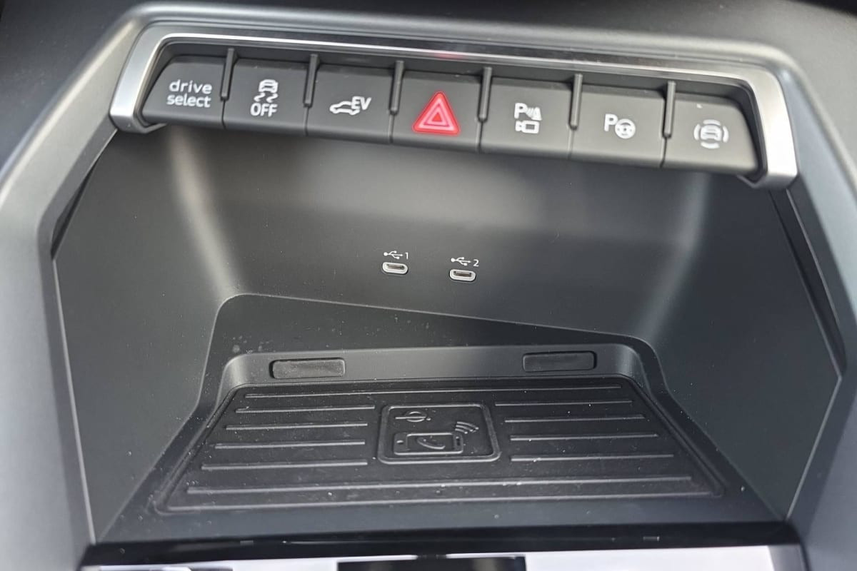 Vente en ligne Audi A3 45 TFSI e Hybride rechargeable 272 S tronic 6 S line au prix de 45 820 €