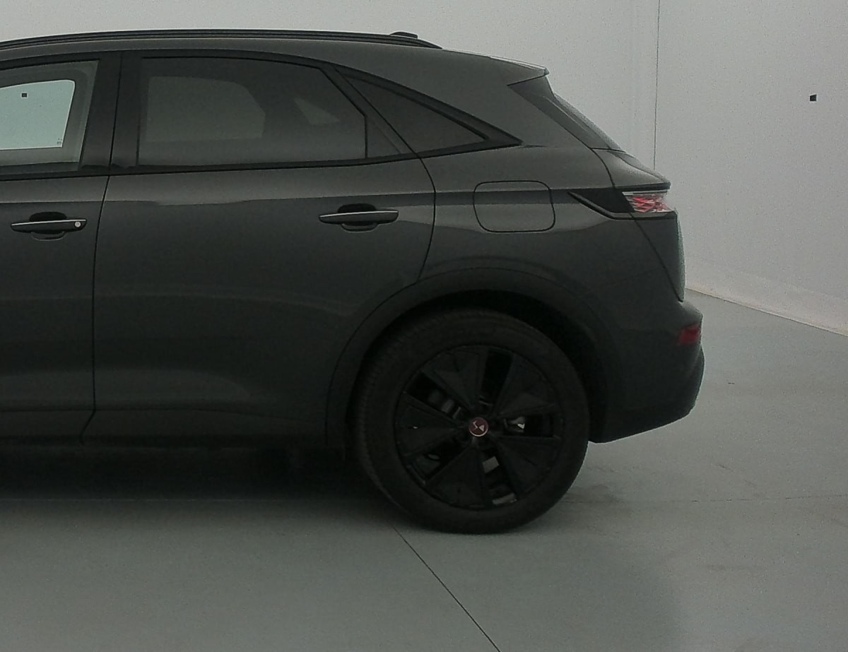 Vente en ligne Ds DS7 Crossback Hybride Rechargeable E-Tense 300 EAT8 4x4 Performance Line + au prix de 37 780 €