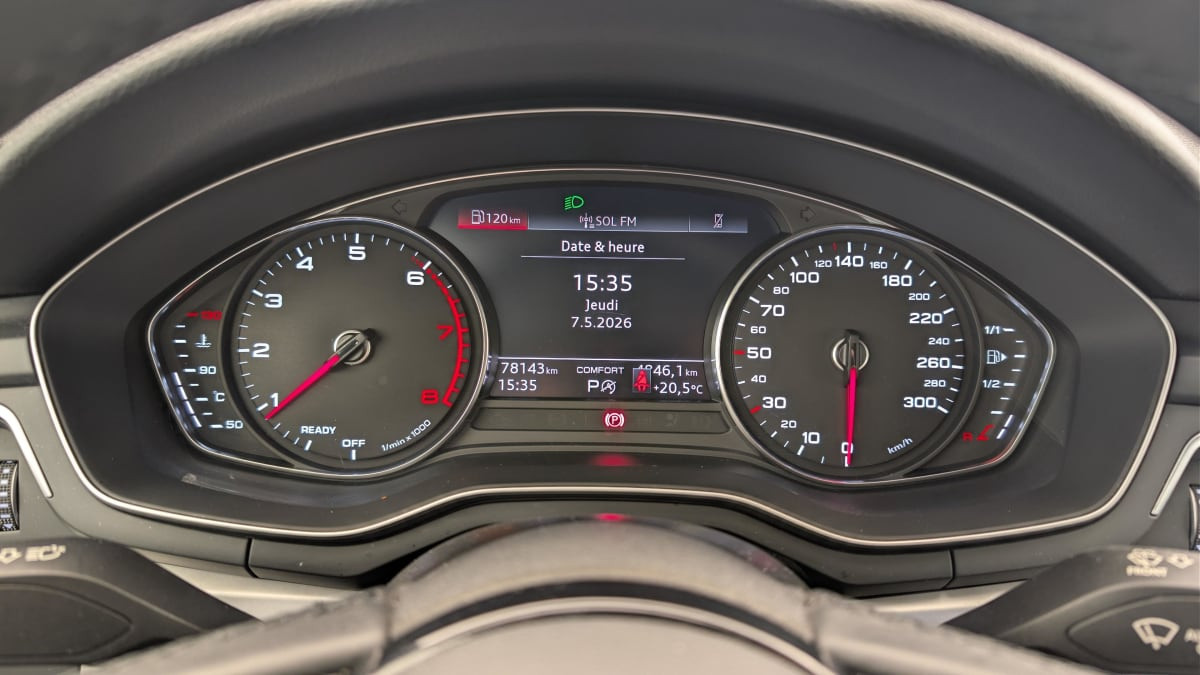 Vente en ligne Audi A4 35 TFSI 150 S tronic 7 Design au prix de 20 270 €