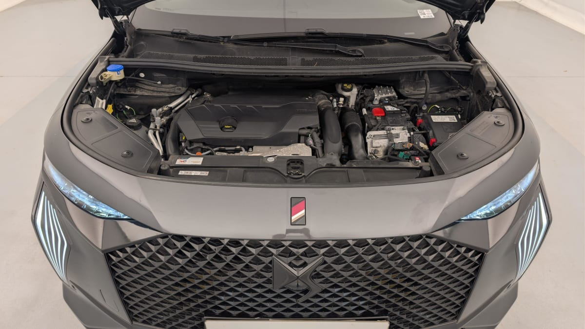 Vente en ligne Ds DS7 Crossback Hybride Rechargeable E-Tense 300 EAT8 4x4 Performance Line + au prix de 37 780 €