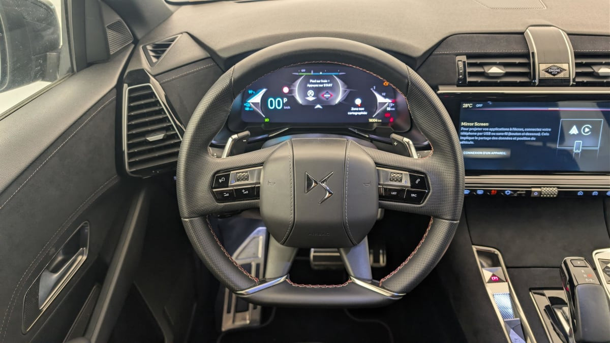 Vente en ligne Ds DS7 Crossback Hybride Rechargeable E-Tense 300 EAT8 4x4 Performance Line + au prix de 37 780 €