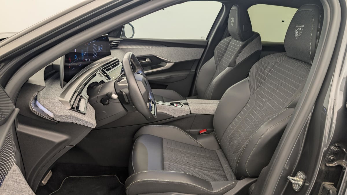 Vente en ligne Peugeot 3008 Hybrid 145 e-DCS6 GT au prix de 28 510 €