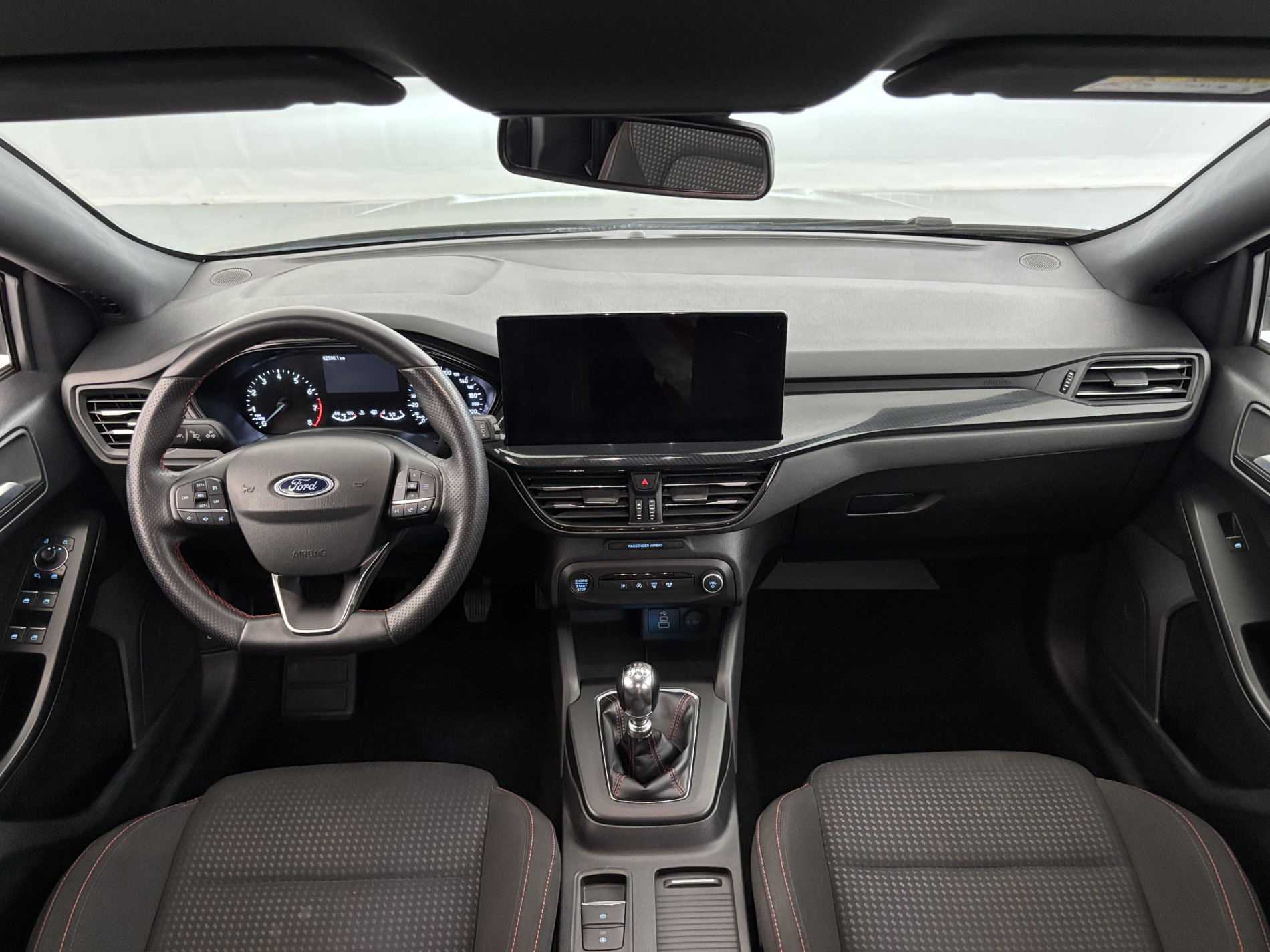Vente en ligne Ford Focus SW 1.0 EcoBoost 125ch ST-Line au prix de 16 990 €