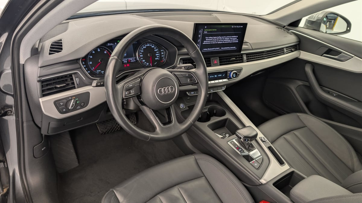 Vente en ligne Audi A4 35 TFSI 150 S tronic 7 Design au prix de 20 270 €