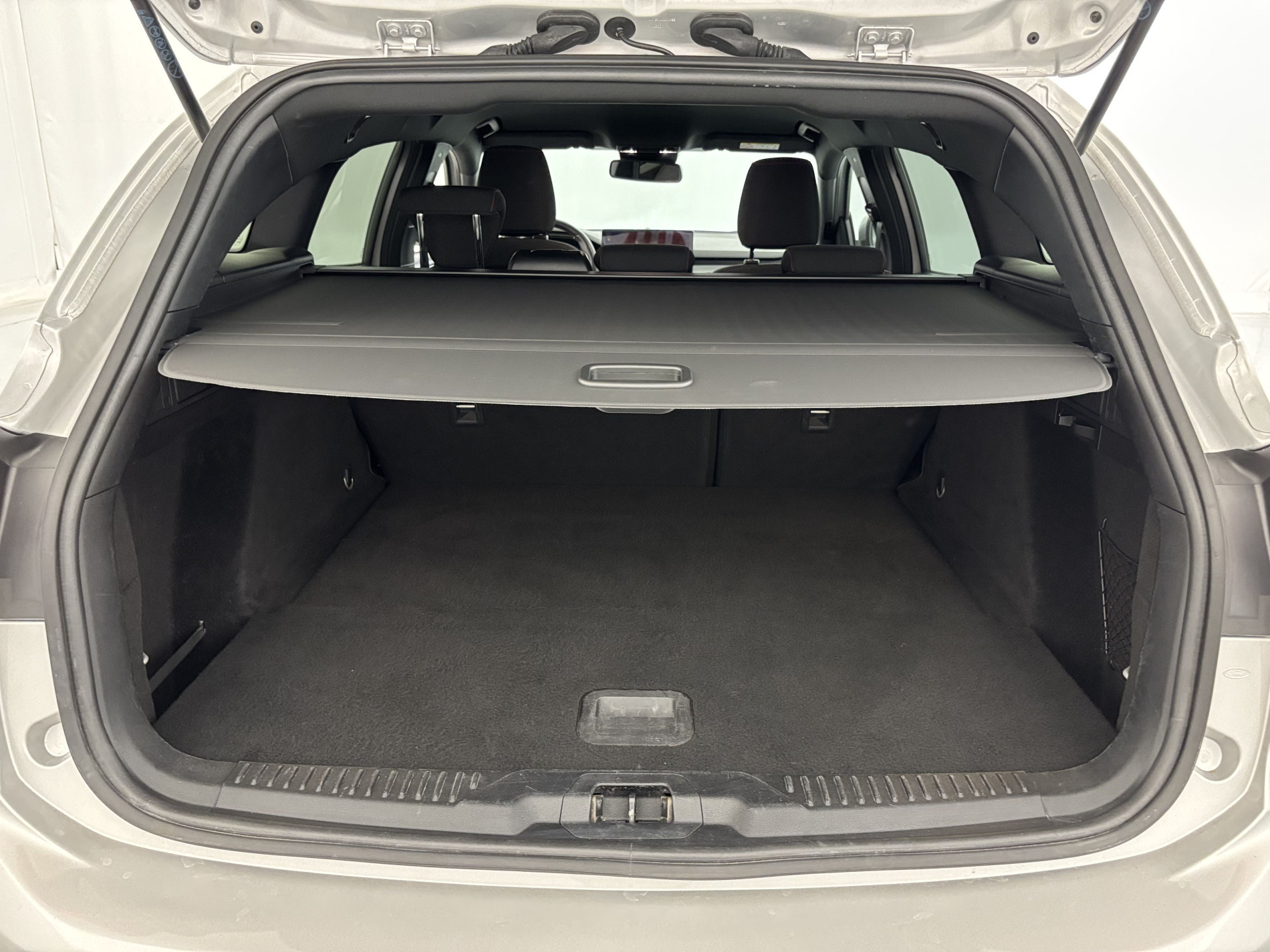 Vente en ligne Ford Focus SW 1.0 EcoBoost 125ch ST-Line au prix de 16 990 €