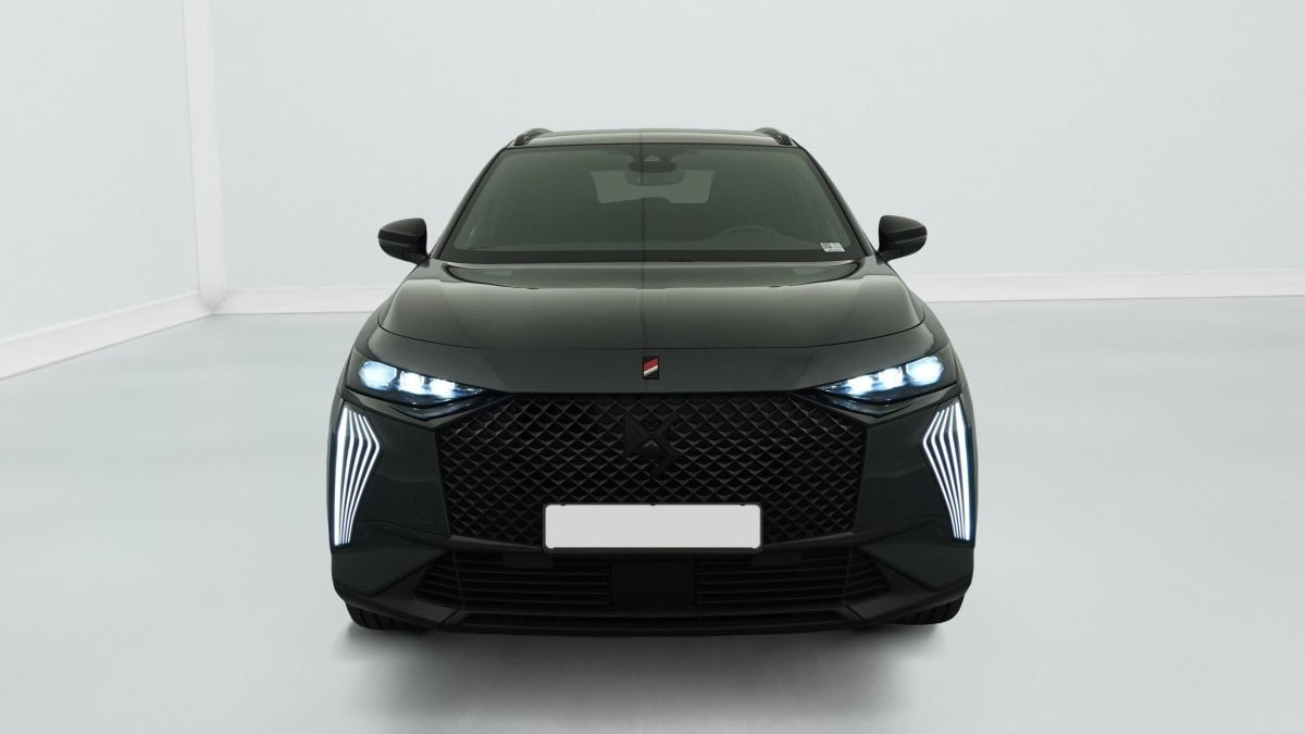 Vente en ligne Ds DS7 Crossback Hybride Rechargeable E-Tense 300 EAT8 4x4 Performance Line + au prix de 37 780 €