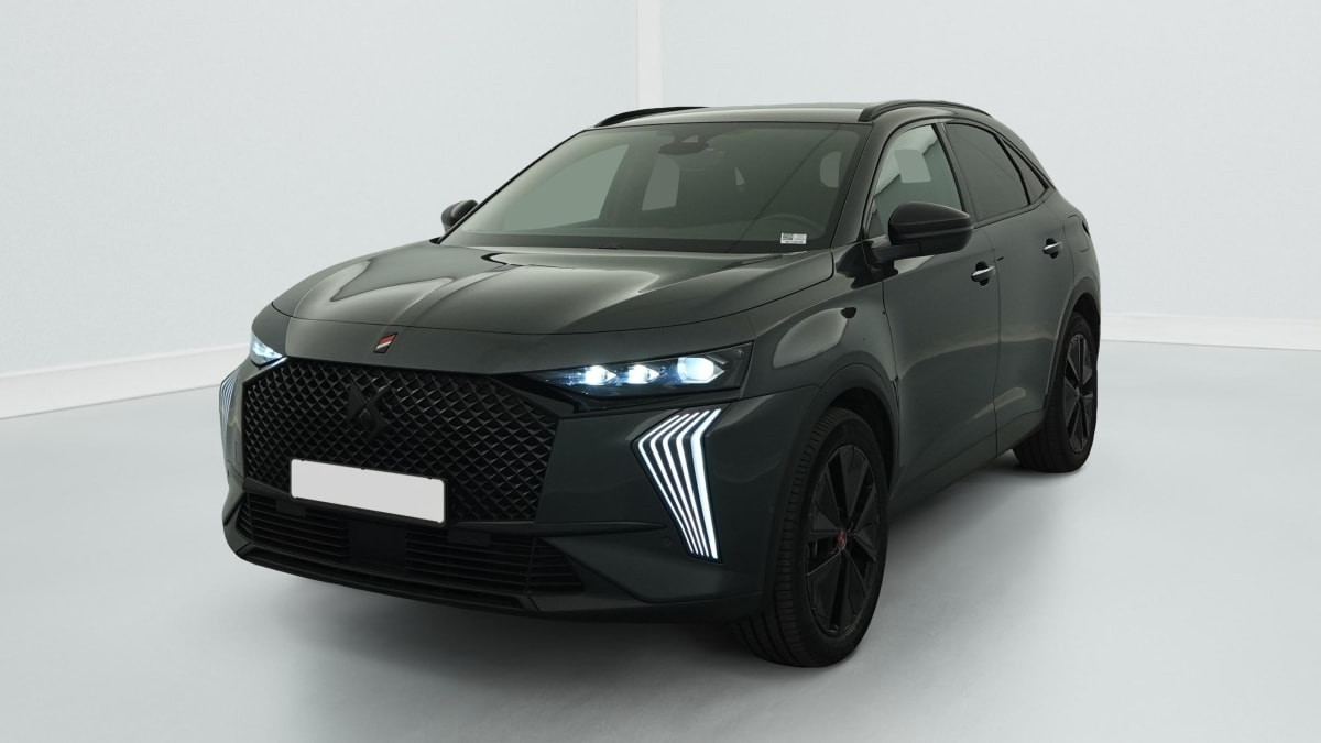 Vente en ligne Ds DS7 Crossback Hybride Rechargeable E-Tense 300 EAT8 4x4 Performance Line + au prix de 37 780 €