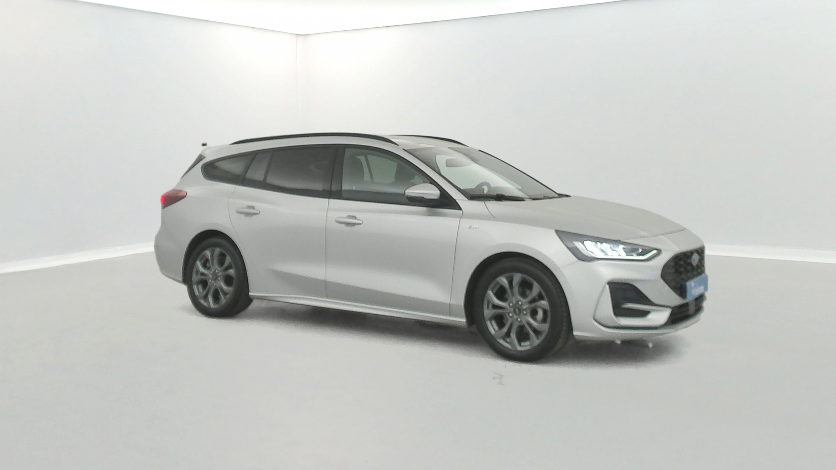 Vente en ligne Ford Focus SW 1.0 EcoBoost 125ch ST-Line au prix de 16 990 €