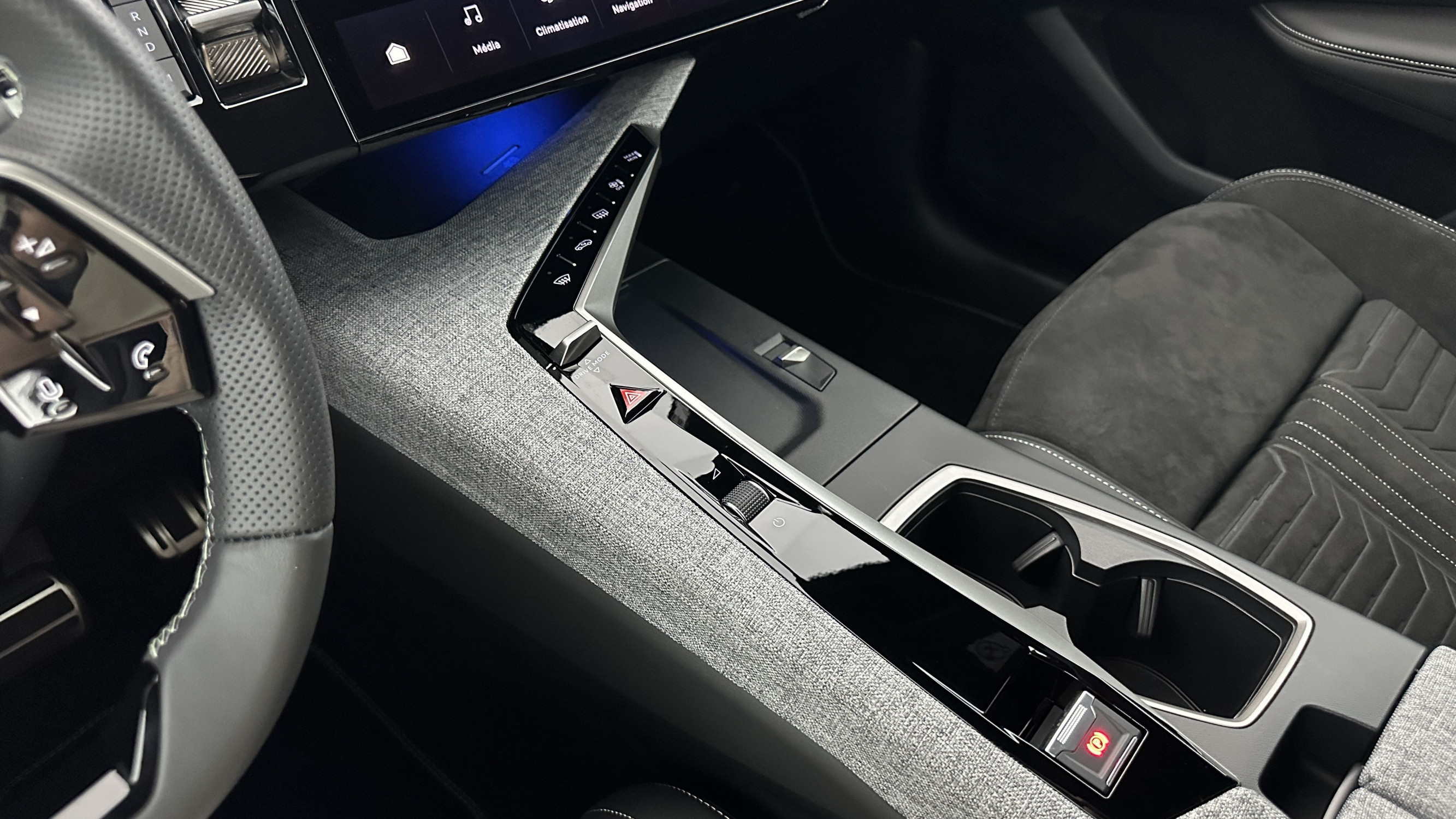 Vente en ligne Peugeot 5008 5008 III 1.2 Hybrid 145ch GT e-DCS6 au prix de 33 910 €