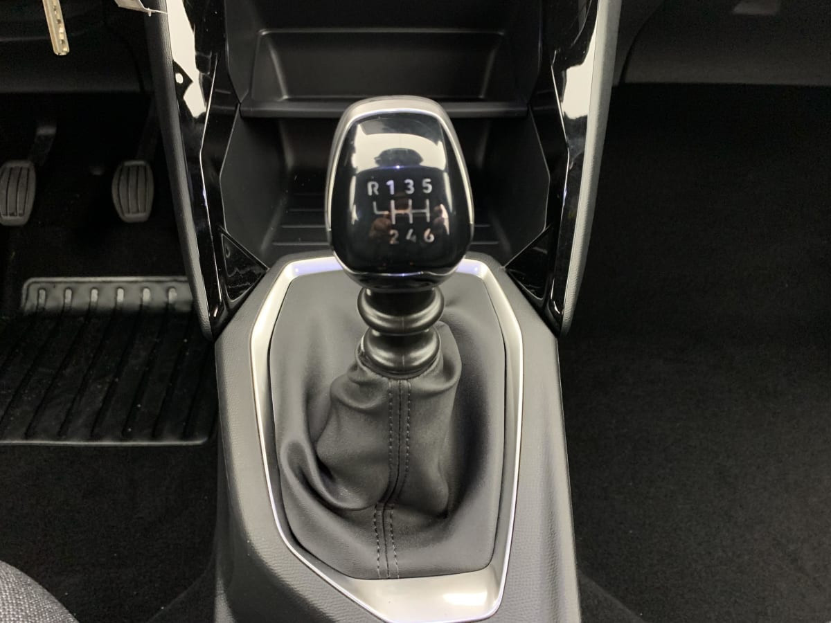 Vente en ligne Peugeot 2008 100 S S BVM6 Style au prix de 19 340 €