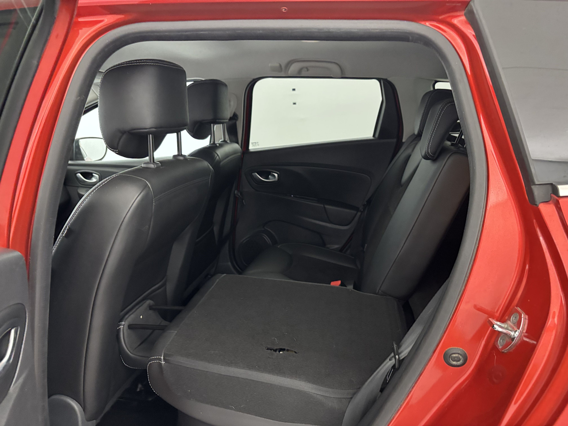 Vente en ligne Renault Clio 4 Estate 0.9 TCe 90ch Intens au prix de 9 990 €