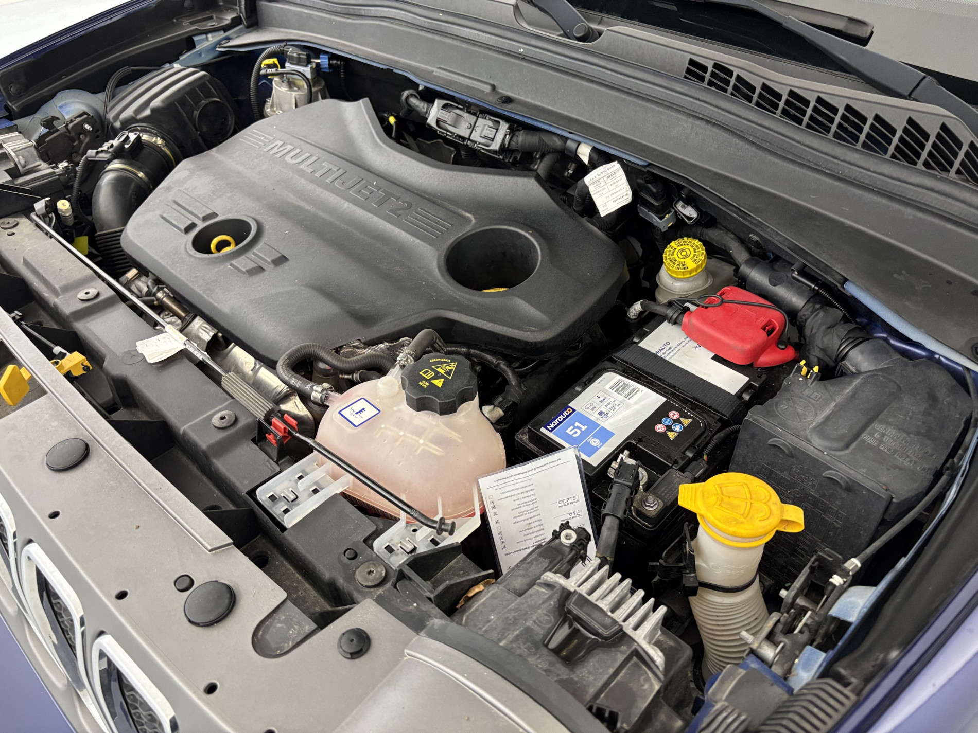 Vente en ligne Jeep Renegade 1.6 MultiJet 120ch Limited + Attelage au prix de 14 990 €