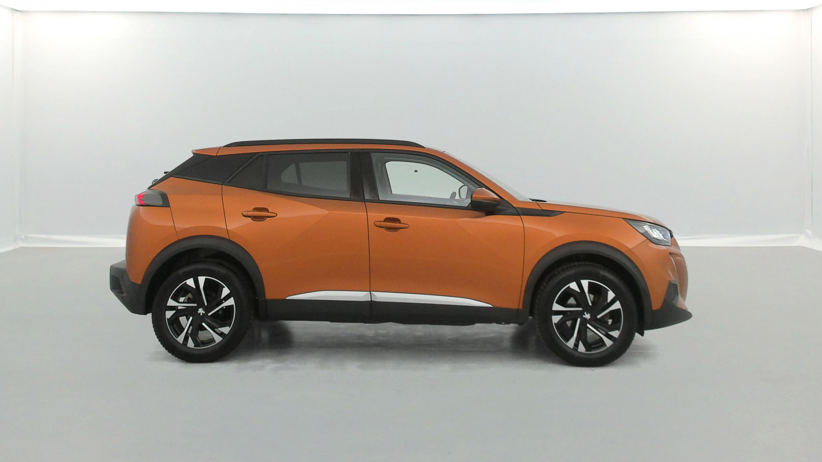 Vente en ligne Peugeot 2008 1.5 BlueHDi 110ch Allure Suréquipé au prix de 13 790 €