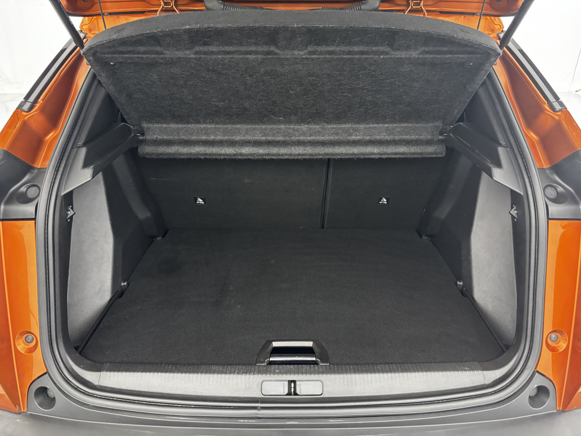 Vente en ligne Peugeot 2008 1.5 BlueHDi 110ch Allure Suréquipé au prix de 13 790 €