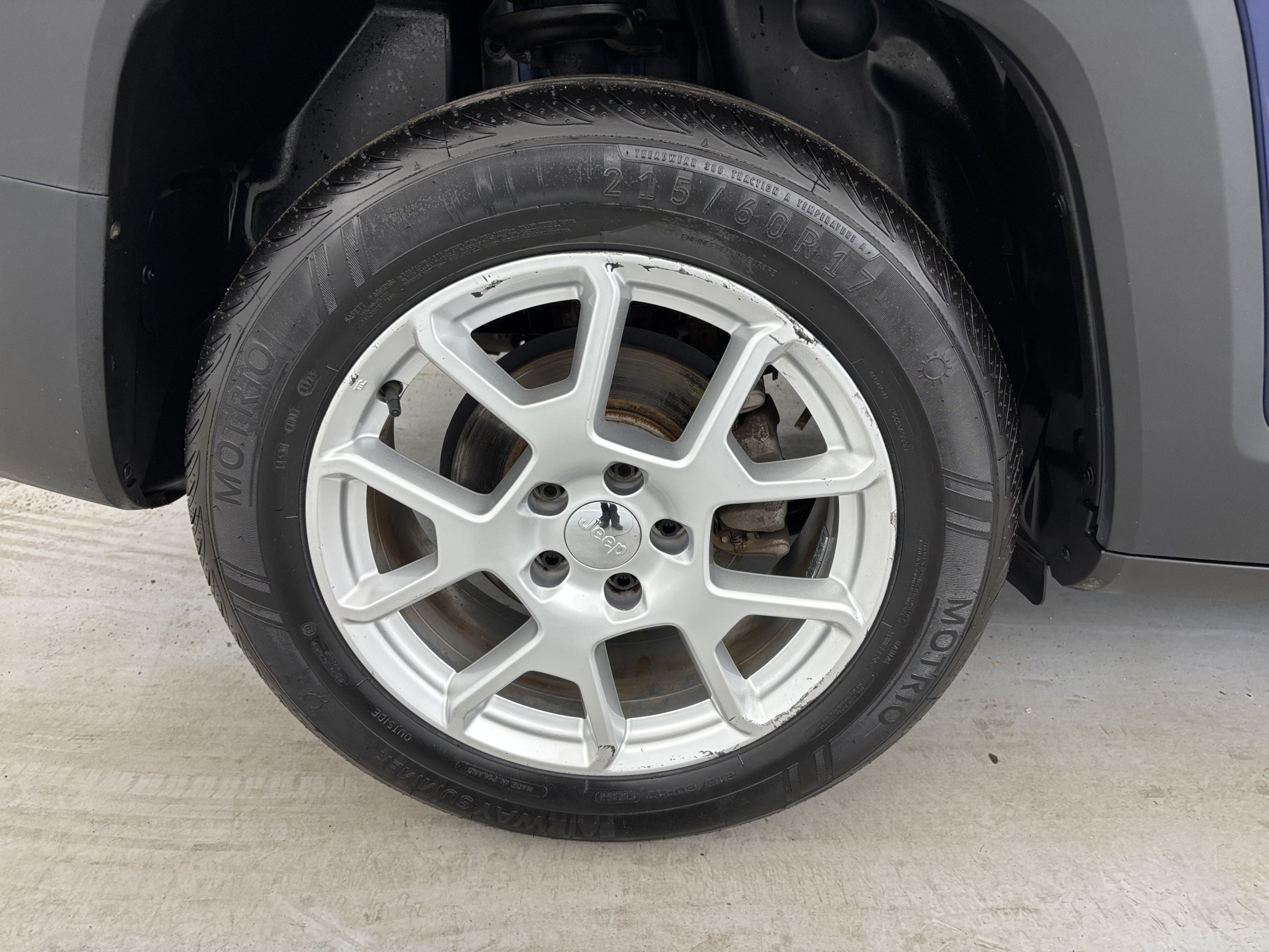 Vente en ligne Jeep Renegade 1.6 MultiJet 120ch Limited + Attelage au prix de 14 990 €
