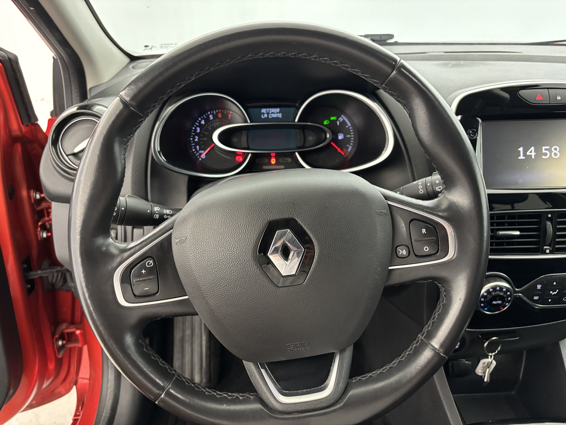 Vente en ligne Renault Clio 4 Estate 0.9 TCe 90ch Intens au prix de 9 990 €