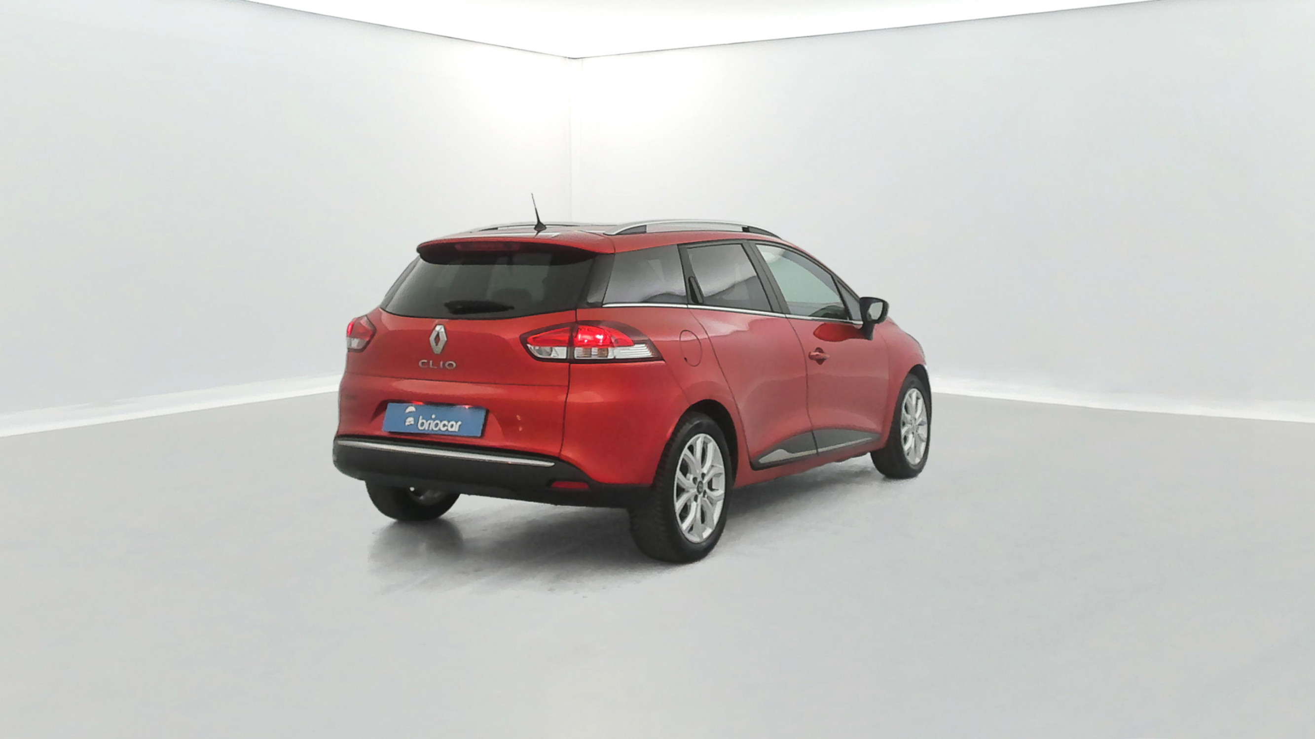 Vente en ligne Renault Clio 4 Estate 0.9 TCe 90ch Intens au prix de 9 990 €