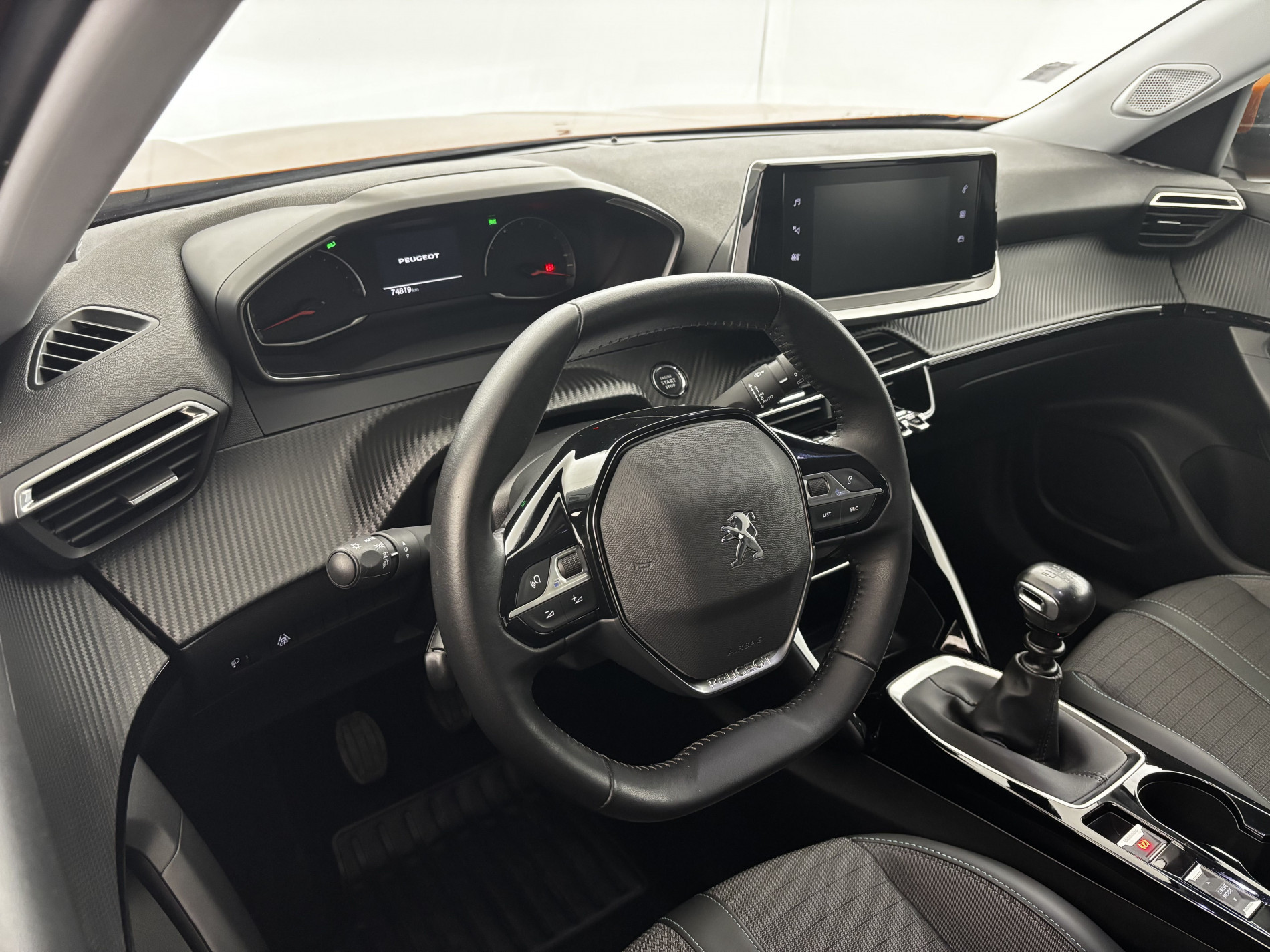 Vente en ligne Peugeot 2008 1.5 BlueHDi 110ch Allure Suréquipé au prix de 13 790 €