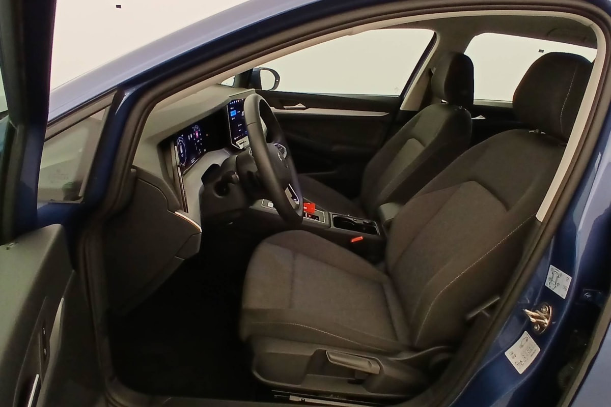 Vente en ligne Volkswagen Golf SW 1.5 ETSI EVO2 116 DSG7 LIFE PLUS au prix de 26 450 €
