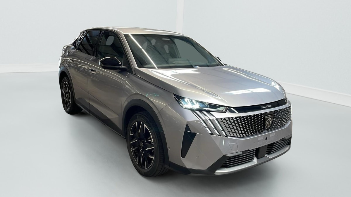 Vente en ligne Peugeot 3008 Hybrid 145 e-DCS6 Allure au prix de 27 070 €