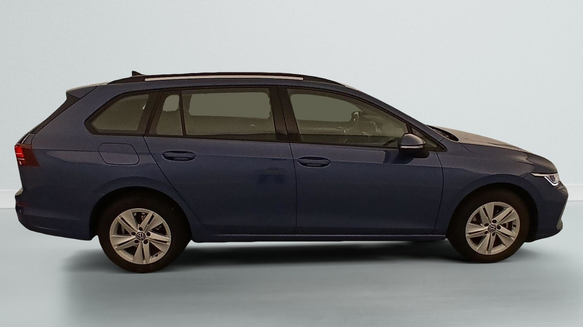 Vente en ligne Volkswagen Golf SW 1.5 ETSI EVO2 116 DSG7 LIFE PLUS au prix de 26 450 €