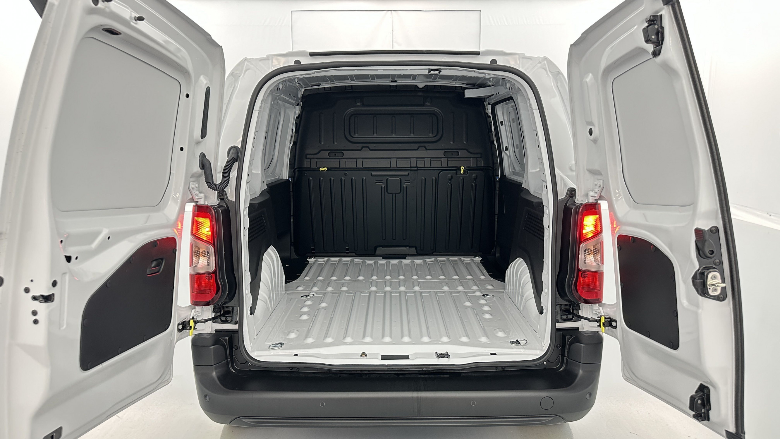 Vente en ligne Citroën Berlingo Fourgon BERLINGO VAN M 1.5 BlueHDi 100ch au prix de 21 800 €