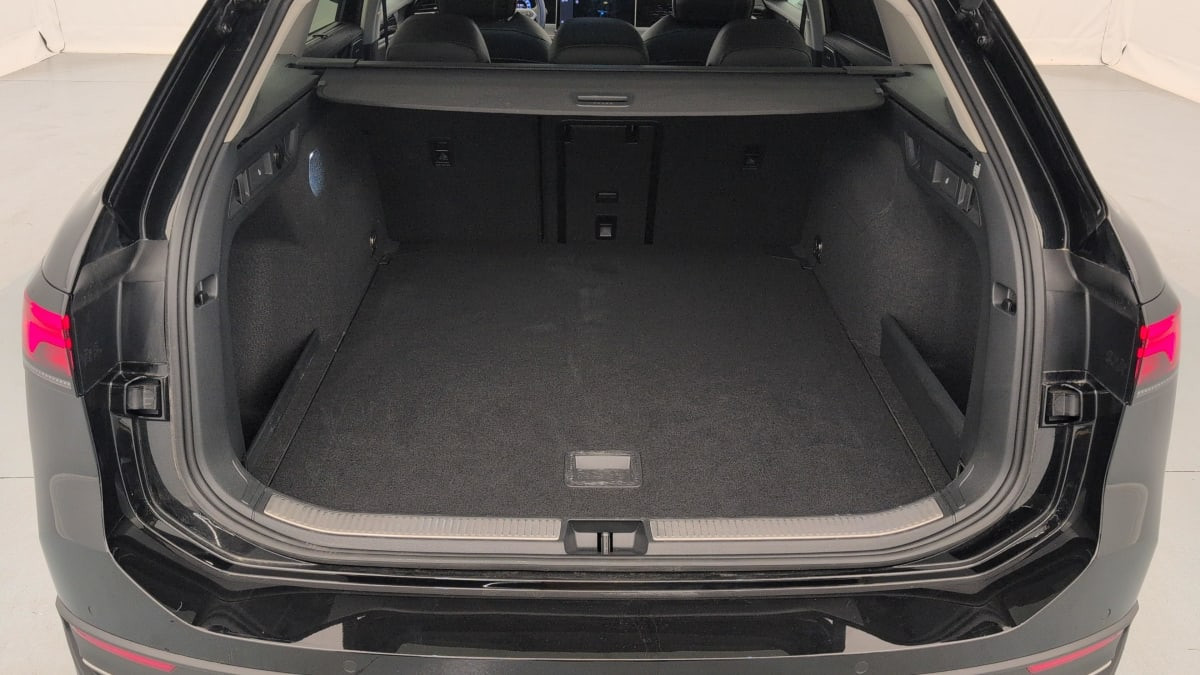 Vente en ligne Volkswagen Passat 2.0 TDI EVO SCR 122 DSG7 Life Plus au prix de 33 660 €