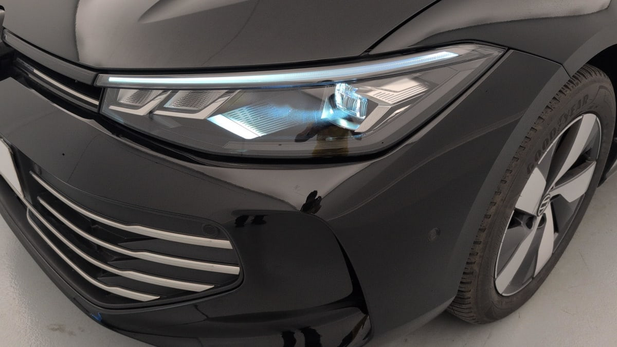 Vente en ligne Volkswagen Passat 2.0 TDI EVO SCR 122 DSG7 Life Plus au prix de 33 660 €