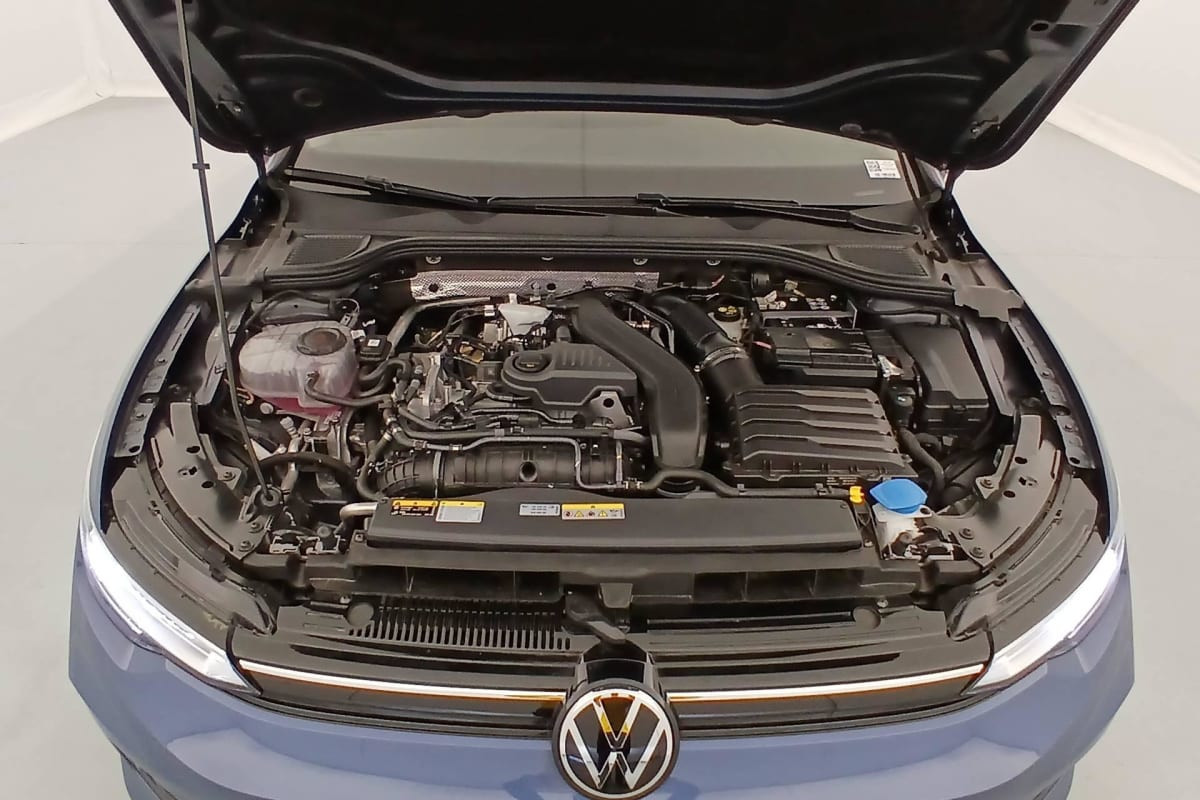 Vente en ligne Volkswagen Golf SW 1.5 ETSI EVO2 116 DSG7 LIFE PLUS au prix de 26 450 €