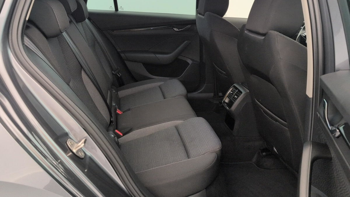 Vente en ligne Skoda Octavia Combi 2.0 TDI 116 ch DSG7 Ambition au prix de 23 360 €
