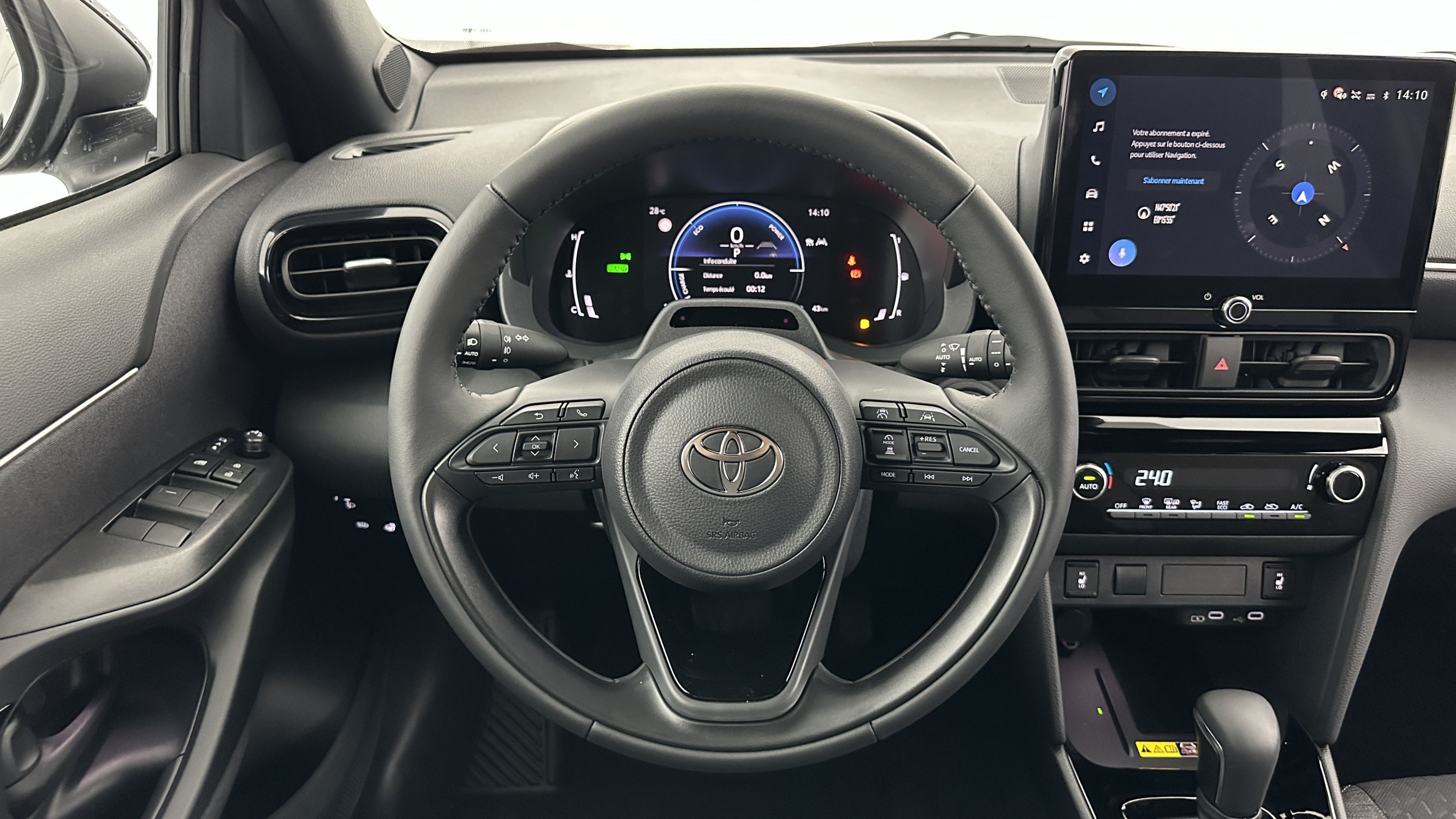 Vente en ligne Toyota Yaris Cross YARIS CROSS 1.5 Hybride 130h Design e-CVT au prix de 28 900 €