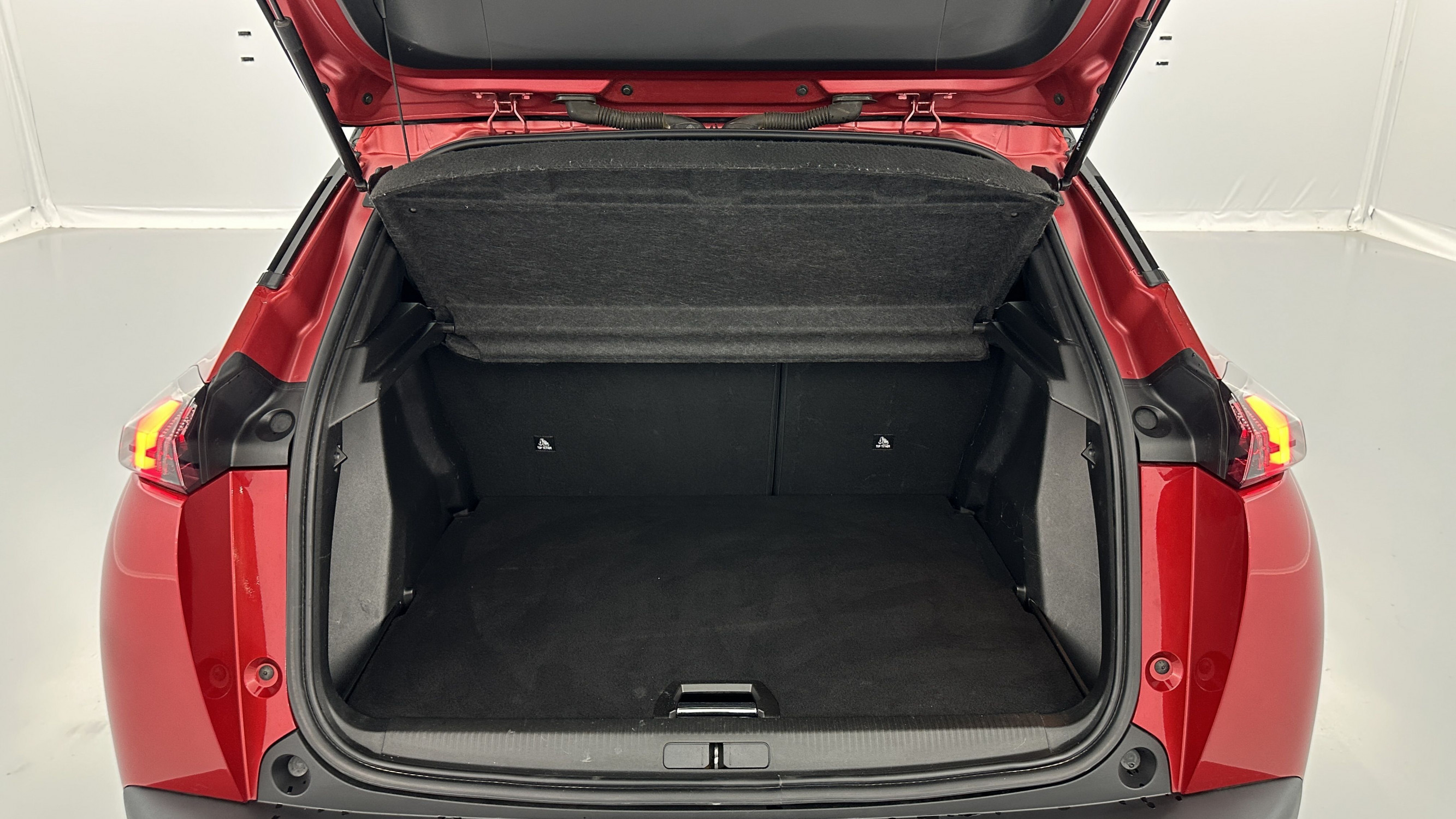 Vente en ligne Peugeot 2008 2008 II 1.2 PureTech 130ch GT Pack EAT8 au prix de 20 500 €