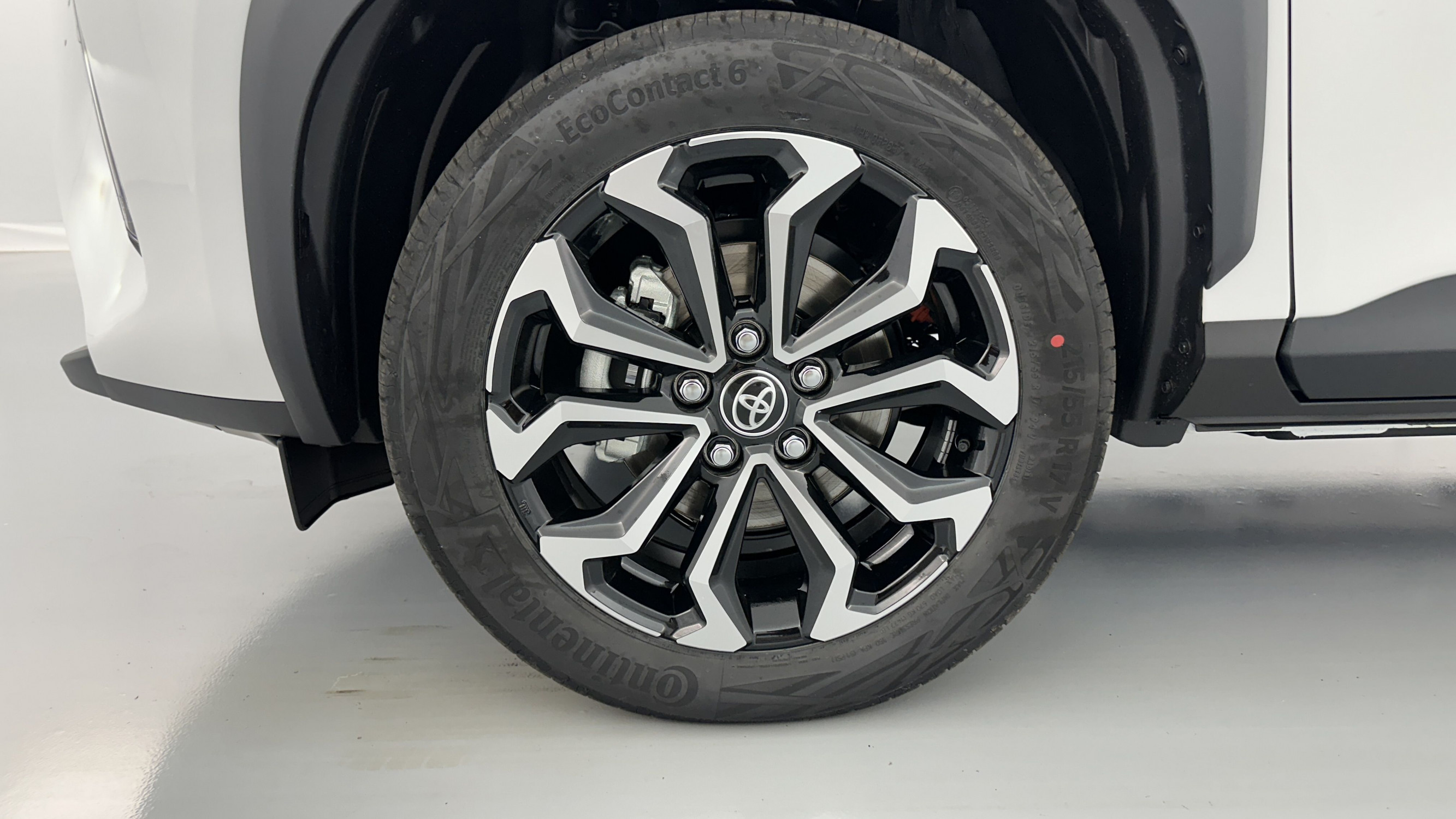 Vente en ligne Toyota Yaris Cross YARIS CROSS 1.5 Hybride 130h Design e-CVT au prix de 28 900 €