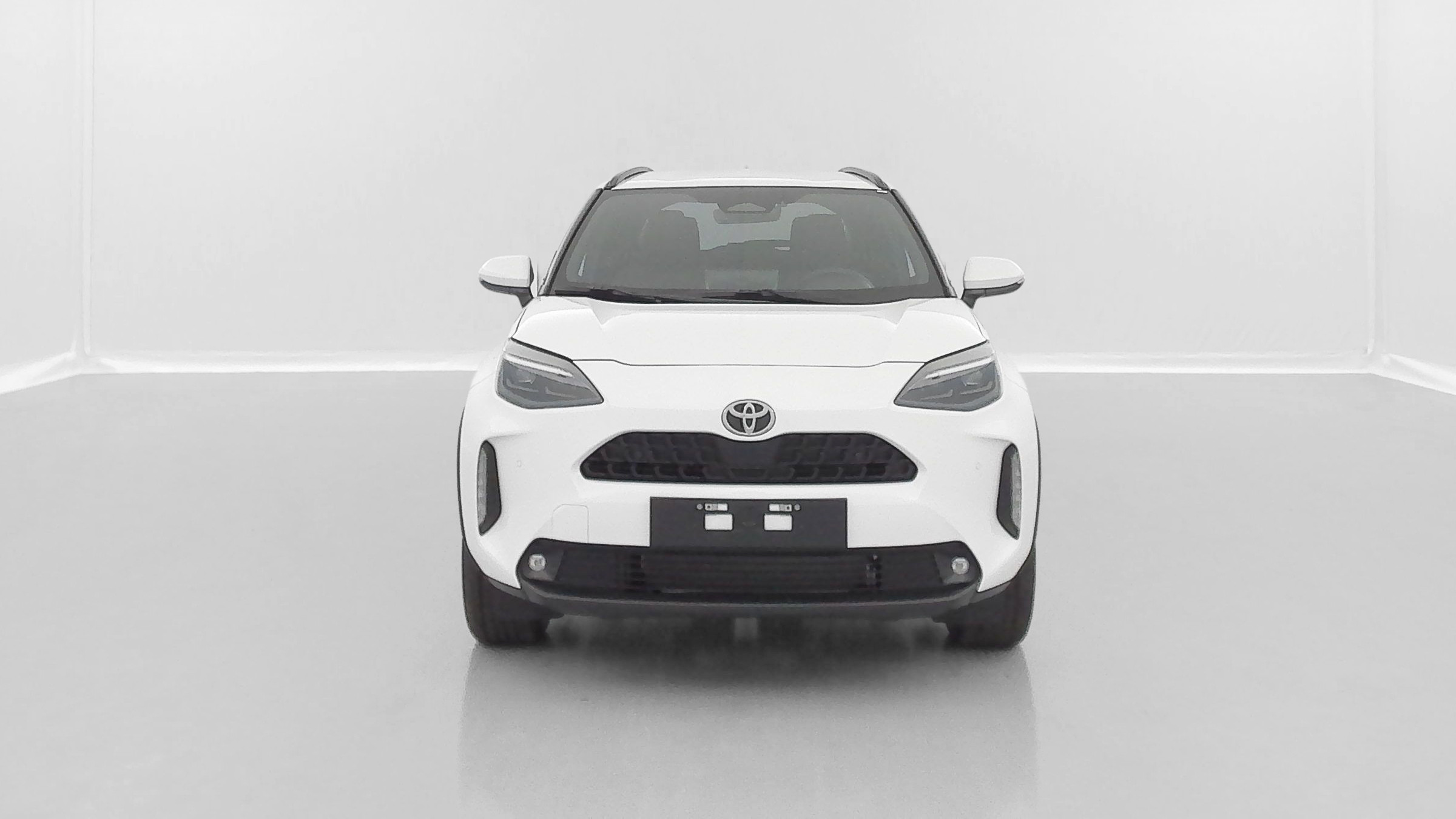 Vente en ligne Toyota Yaris Cross YARIS CROSS 1.5 Hybride 130h Design e-CVT au prix de 28 900 €