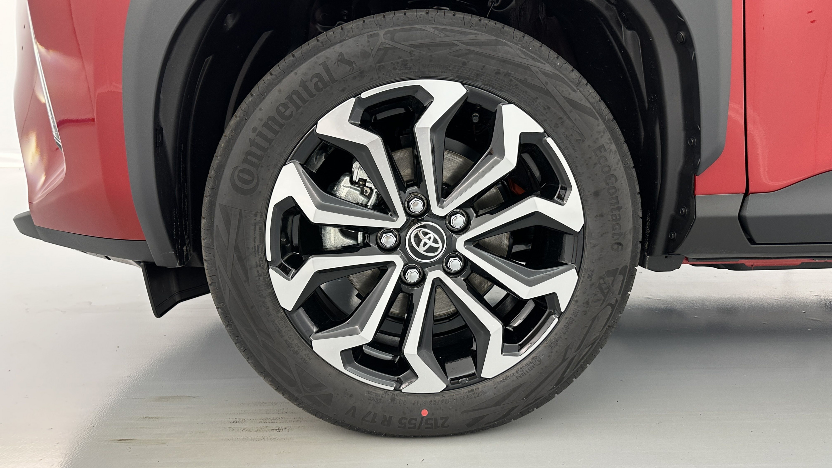 Vente en ligne Toyota Yaris Cross YARIS CROSS 1.5 Hybride 130h Design e-CVT au prix de 28 900 €