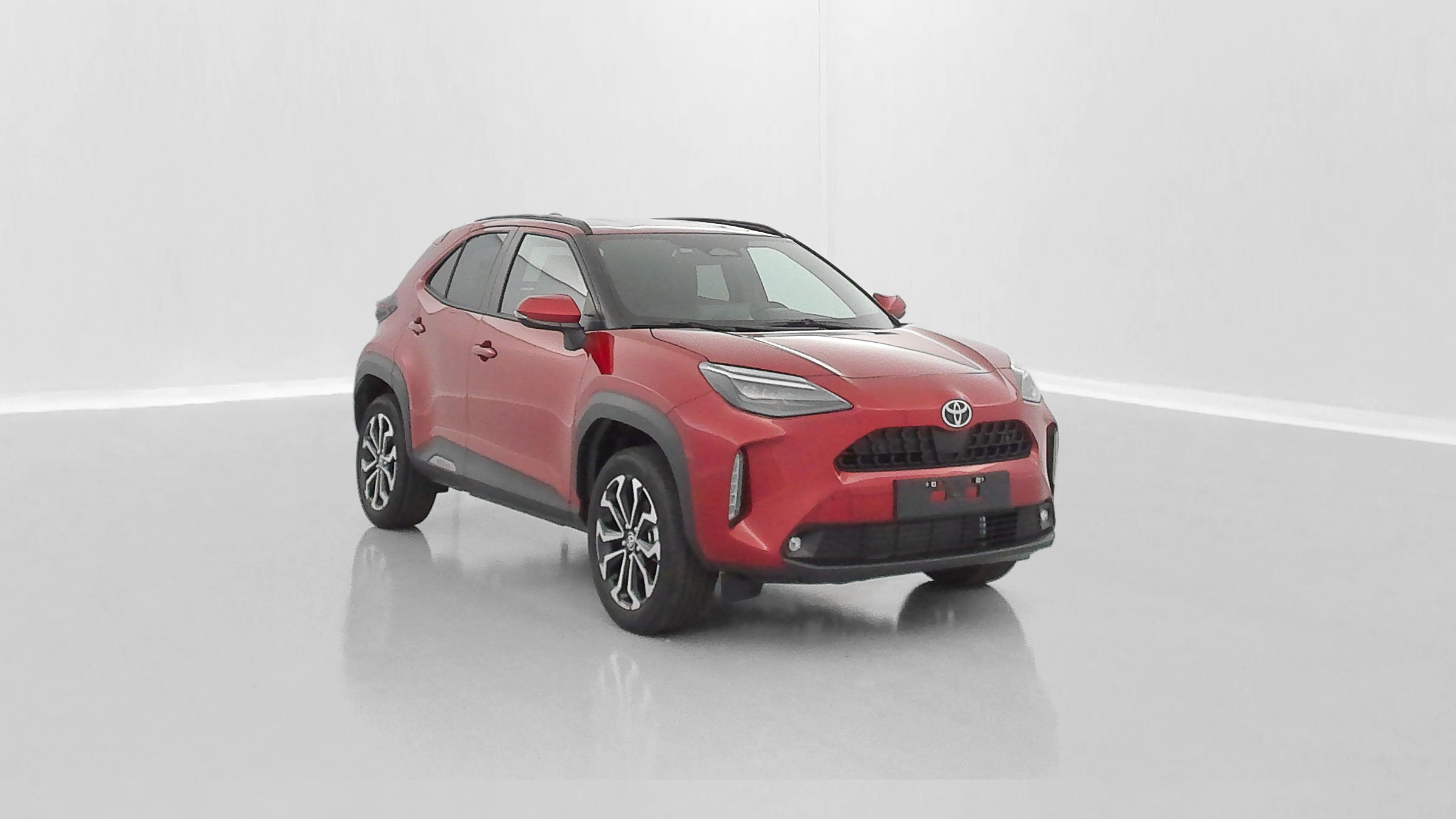 Vente en ligne Toyota Yaris Cross YARIS CROSS 1.5 Hybride 130h Design e-CVT au prix de 28 900 €