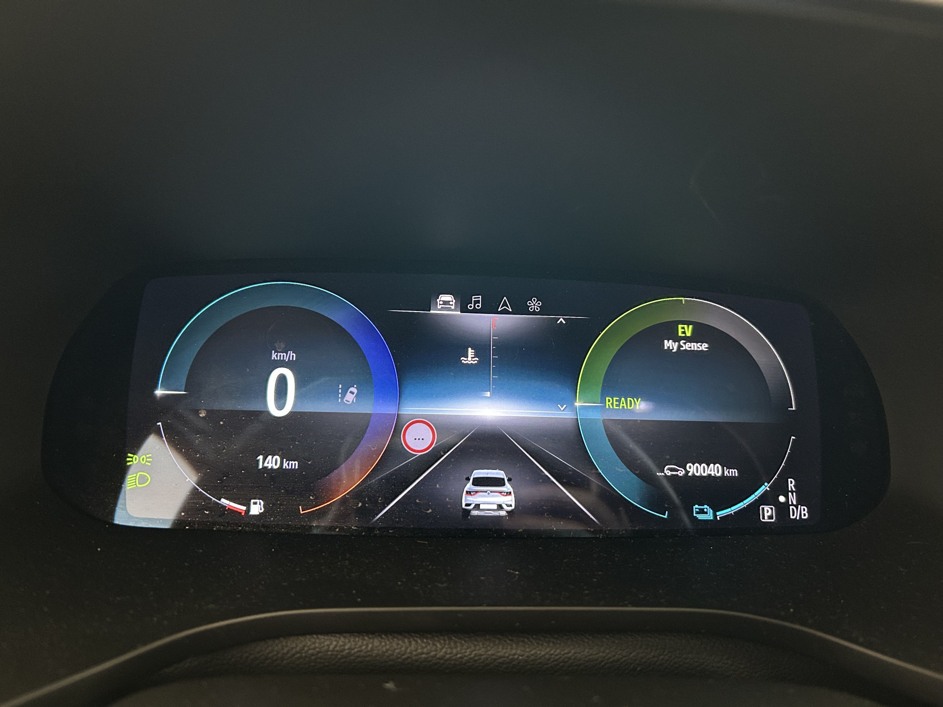 Vente en ligne Renault Arkana 1.6 E-Tech 145ch RS Line Suréquipé au prix de 17 990 €