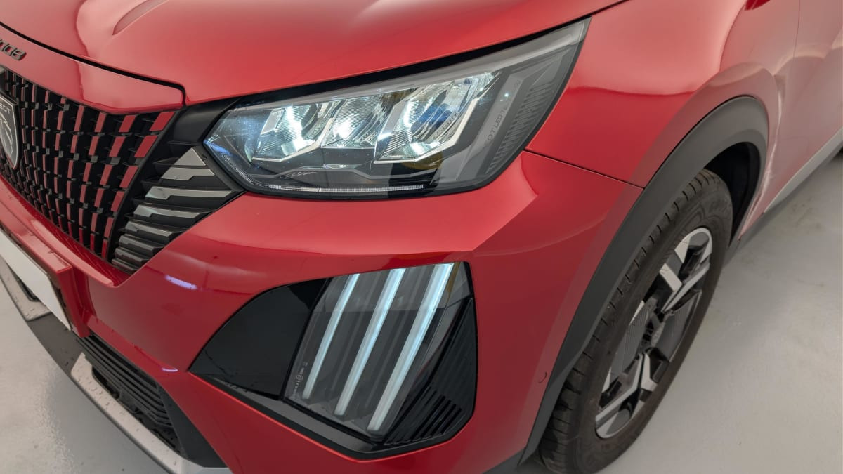 Vente en ligne Peugeot 2008 PureTech 100 S S BVM6 Allure au prix de 16 150 €