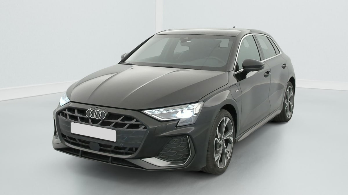 Audi A3 TFSI e Hybride rechargeable 204 S tronic 6 S line occasion de 2025 en vente à Rennes