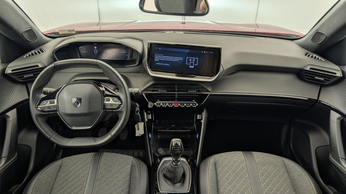 Vente en ligne Peugeot 2008 PureTech 100 S S BVM6 Allure au prix de 16 150 €