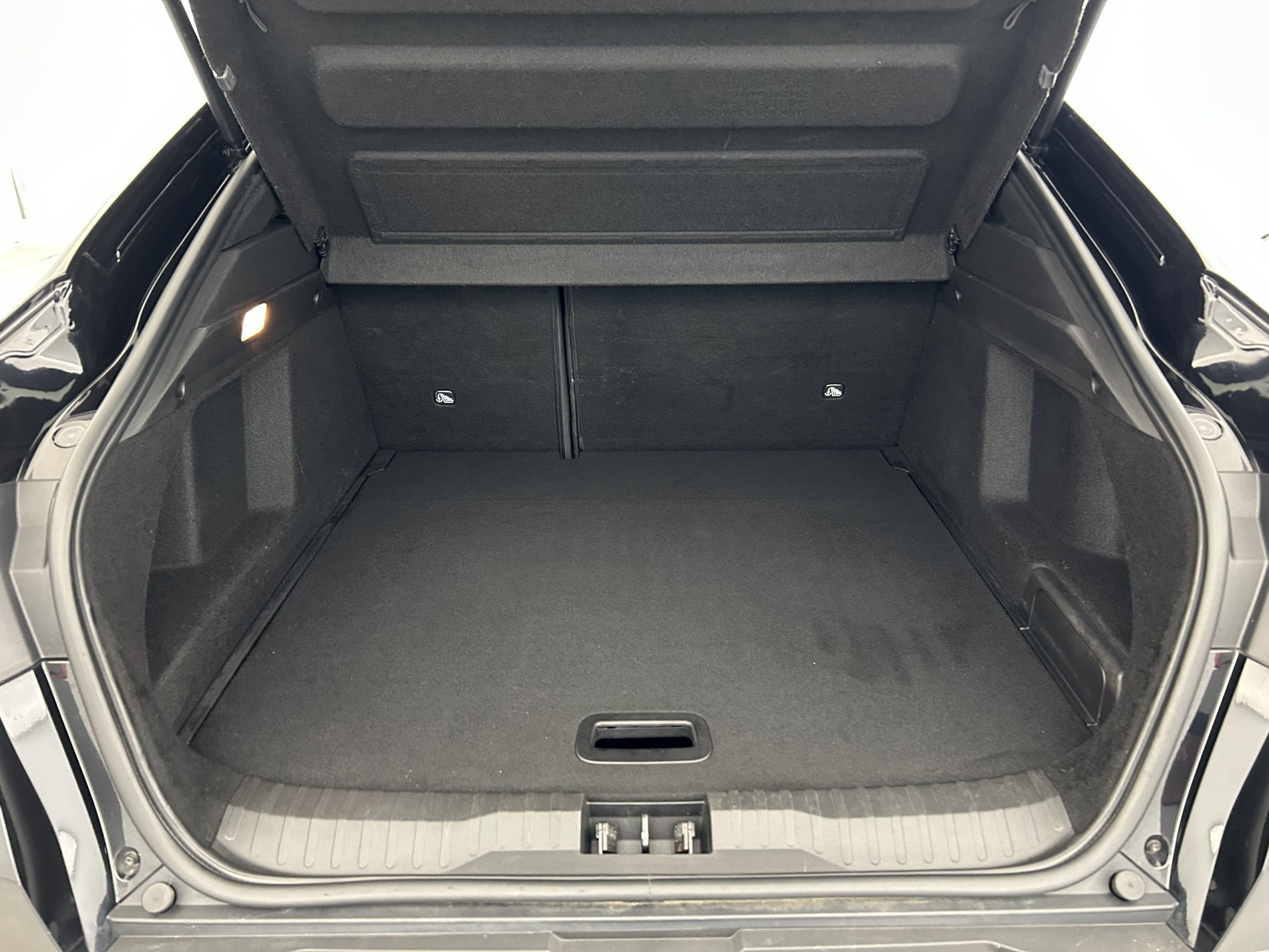 Vente en ligne Renault Arkana 1.6 E-Tech 145ch RS Line Suréquipé au prix de 17 990 €