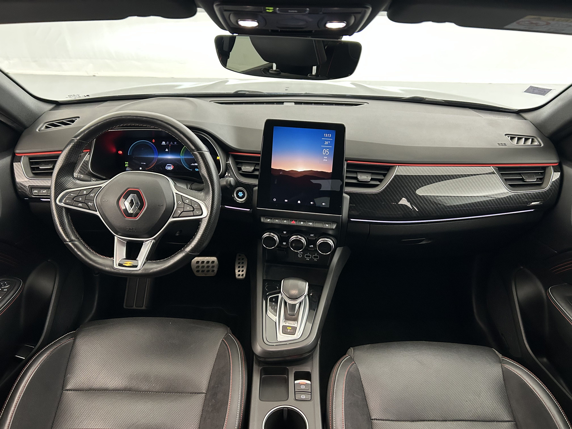 Vente en ligne Renault Arkana 1.6 E-Tech 145ch RS Line Suréquipé au prix de 17 990 €